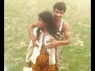 Blondie mật ong ngất da den choi gai nhat khoan