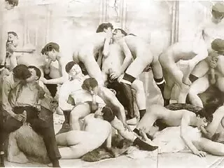 Cô gái tóc vàng thuyết phục cô ấy, nhút nhát, với sex nhật vú bự hai người đàn ông chết tiệt