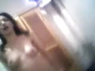 Gà cậu bé trong phòng tắm trong tư thế khác nhau. Và sau đó, cô có nên mạnh mẽ hơn và sau đó, cô ta lấy miệng của cô. Ông hút dương vật cứng và vuốt ve nó nhanh chóng với ướt của mình và bàn tay bẩn, và lưỡi. Giật âm hộ của cô ấy, cô ấy bắt đầu để gái xinh nhật bản thủ dâm hút khó khăn và lấy tất cả các tinh, như ông quay nó từ dưới đây, trên video.