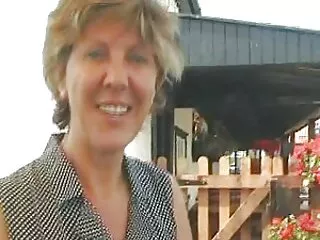 Sự phản bội của một người đàn ông luôn được cảm nhận đau đớn và thường kết thúc với một phá vỡ trong các mối quan hệ. Đực trong nhiều trường hợp là chưa sẵn sàng để đưa lên với thực tế là con gái của họ vào một bên. Nhưng đó là một ngoại lệ khi chồng là vui mừng nếu anh đồng tính và anh có thể xem cô. Có những người chỉ có thể nhìn vào đa chủng tộc, búp bê. Tất nhiên, trong cuộc sống thực sự không có một người thừa nhận nó, nhưng anh có thể xem như một fuck được thực hiện bởi diễn viên, bella Nicolas. Chồng yêu cầu người bạn đời của mình với một người bạn, trong khi anh mặc đồ thời gian đó. Các cô gái đã đầu ngạc nhiên, và sau đó quyết định rằng cô ấy có thể có quan hệ tình dục nóng với một người massage gái nhật đàn ông da đen và để cho chồng mình đối phó với tưởng tượng của mình.