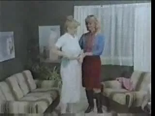 Đẹp phim sex gai dep hay nhat Lara và Tracy biến họ thường xuyên tập luyện thành một âm đạo tập thể dục như họ và chạm vào nhau trước khi xuất tinh