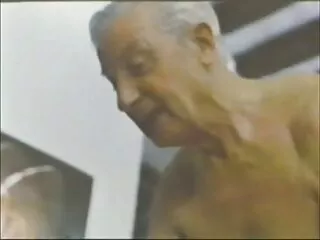 Brandy Yêu tin rằng cô ấy đã làm điều đúng đắn khi cô ấy ly dị cô ấy bắt nạt và lớn lên, con trai. Nhờ vào đây, các chàng trai đã lớn lên trong một thông minh, hấp dẫn, và phô trương ngôn ngữ và quan trọng nhất, không phải là một sex nhat ban lon to tên điên, kẻ nhịp đập phụ nữ. Nghĩ về tất cả những điều này, các cô gái tóc vàng có một vòi sen không biết rằng, vào lúc đó, con trai cô là một người bạn và chạm súng. Sau khi nhìn thấy một lớn mời, người phụ nữ búa anh ta vào và mất nó cũng trong miệng, sau đó cô ấy vẫn tiếp tục làm một thổi kèn 69. Những âm đạo với một mái tóc thân mật được chứ không phải sưng lên, vì vậy các chàng chèn của mình đen và chim.